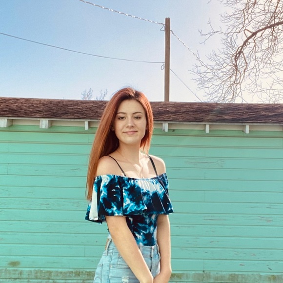 Meet your Posher, Miracle - Picture 1 of 1